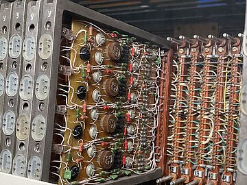 Фото Модули БЭСМ-6 в стойке