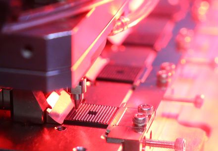 Лазерный реболлинг микросхем BGA