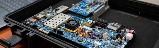 создание уникальной трёхдиапазонной бортовой аппаратуры связи