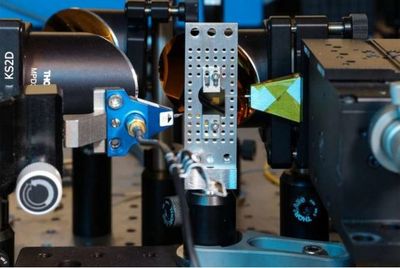 Фотонные и терагерцовые схемы интегрированы на одном чипе. Фото с сайта https://russianelectronics.ru 